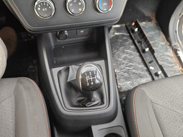 Dongfeng Fengon 380 2022, 49200 км, за 5330 USD - фото 15