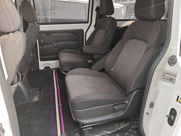 Dongfeng Fengon 380 2022, 49200 км, за 5330 USD - фото 18