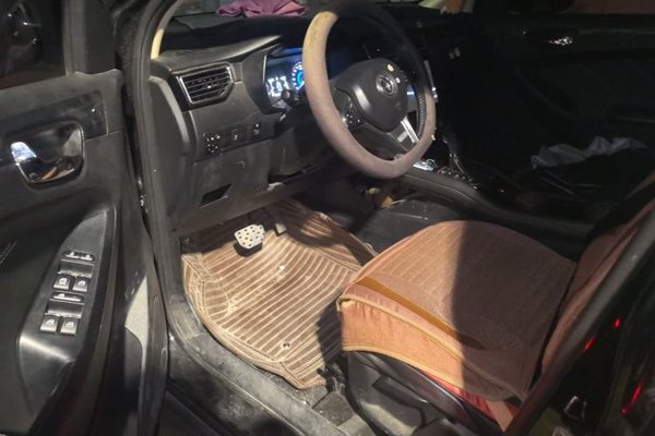 Dongfeng Fengon 580 2016, 74300 км, за 9999999 USD - фото 17