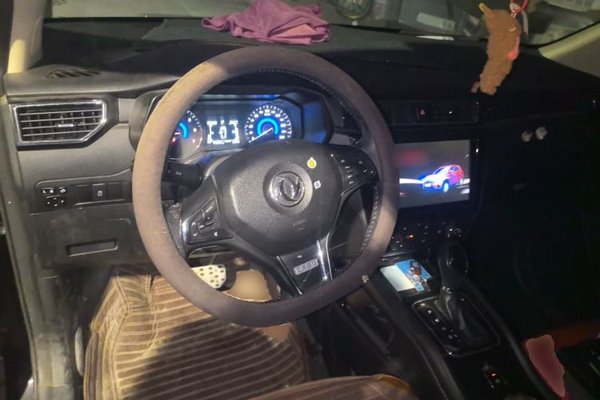 Dongfeng Fengon 580 2016, 74300 км, за 9999999 USD - фото 11