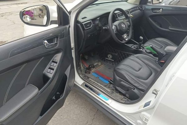 Dongfeng Fengon 580 2016, 139400 км, за 4219 USD - фото 19