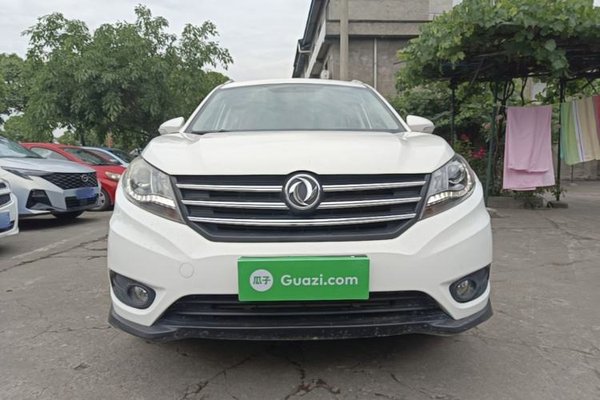 Dongfeng Fengon 580 2016, 139400 км, за 4219 USD