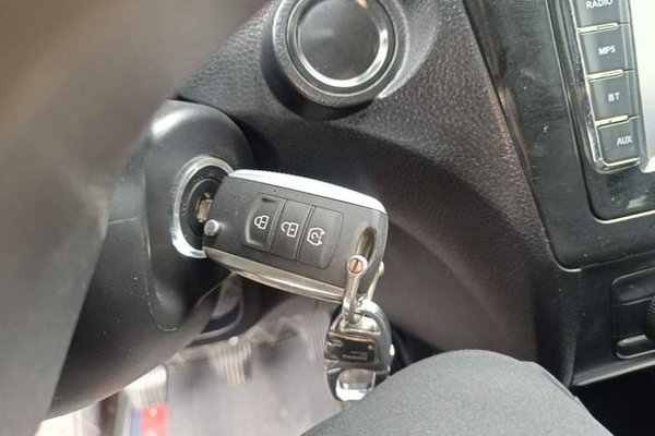 Dongfeng Fengon 580 2016, 139400 км, за 4219 USD - фото 12