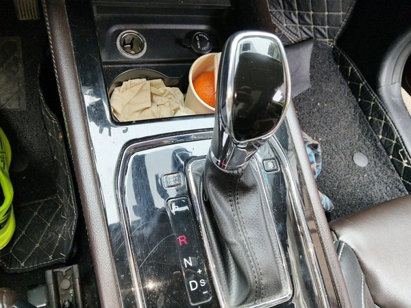 Dongfeng Fengon 580 2017, 126000 км, за 4913 USD - фото 11