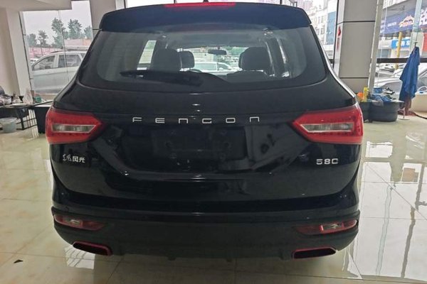 Dongfeng Fengon 580 2021, 36200 км, за 6432 USD