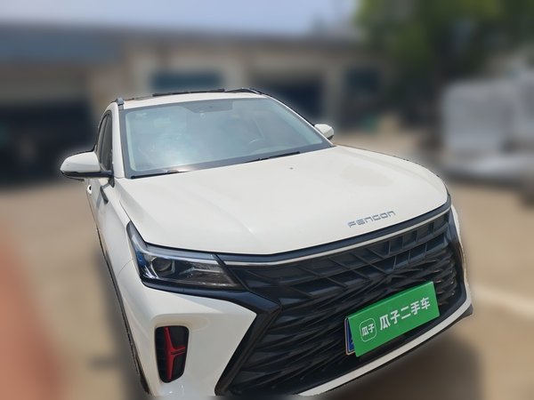 Dongfeng Fengon 580 2022, 118000 км, за 6994 USD