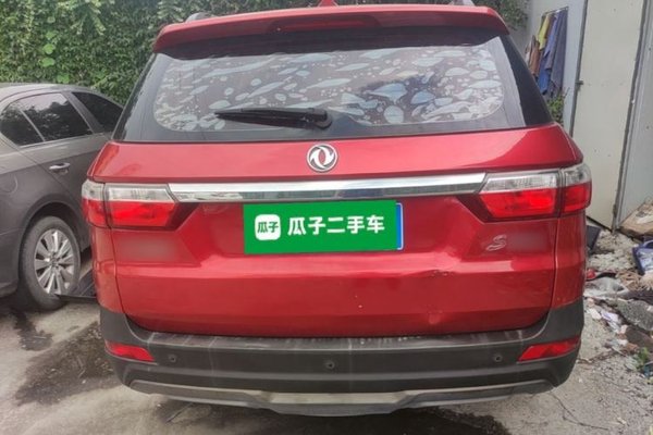Dongfeng Fengon S560 2018, 107200 км, за 4508 USD
