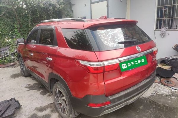Dongfeng Fengon S560 2018, 107200 км, за 4508 USD