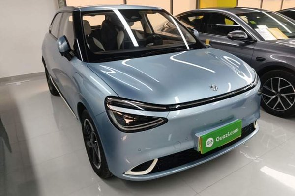 Dongfeng NAMMI 01 2024, 7200 км, за 11468 USD