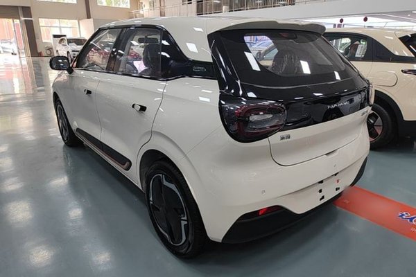 Dongfeng NAMMI 01 2026, 100 км, за 10615 USD