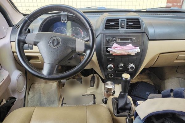 Dongfeng Xiaokang C37 2016, 160000 км, за 2707 USD - фото 9