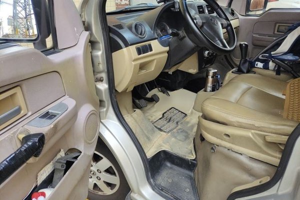 Dongfeng Xiaokang C37 2016, 160000 км, за 2707 USD - фото 16