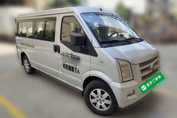 Dongfeng Xiaokang C37 2016, 160000 км, за 2707 USD