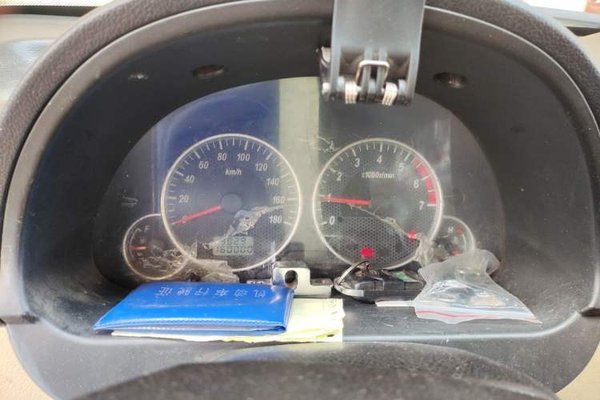 Dongfeng Xiaokang C37 2016, 160000 км, за 2707 USD - фото 11
