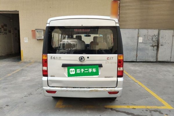 Dongfeng Xiaokang C37 2016, 160000 км, за 2707 USD