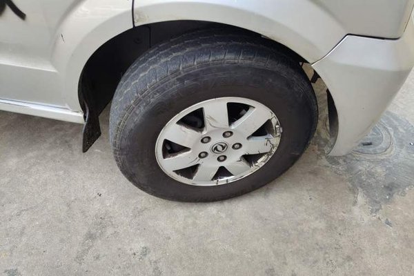 Dongfeng Xiaokang C37 2016, 160000 км, за 2707 USD - фото 8
