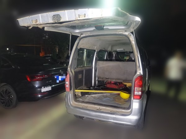 Dongfeng Xiaokang K07S 2015, 91900 км, за 2125 USD - фото 20