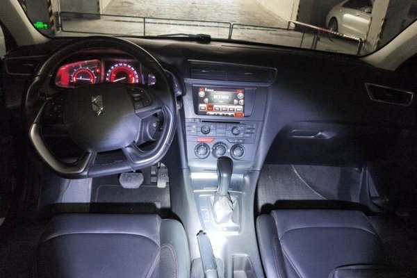 DS 4S 2016, 95900 км, за 4916 USD