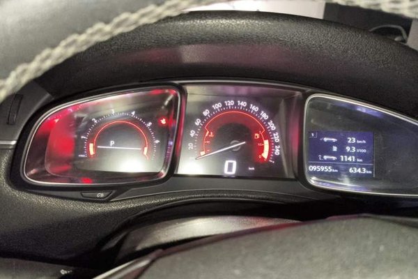 DS 4S 2016, 95900 км, за 4916 USD