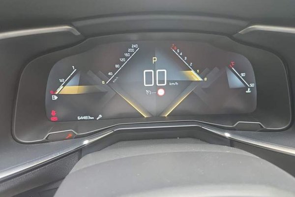 DS 7 2018, 64500 км, за 11492 USD