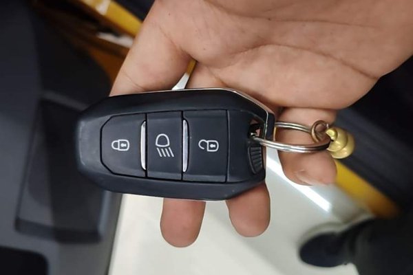 DS 7 2018, 37500 км, за 12486 USD