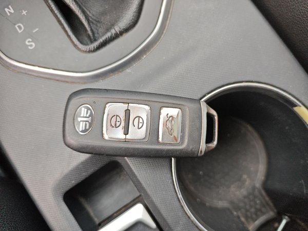 FAW Senya R7 2017, 93200 км, за 4707 USD - фото 19