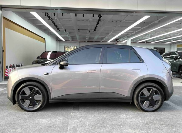 firefly 2025 Illuminated Edition, 2025 года