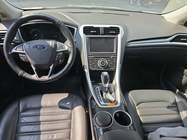 Ford Mondeo 2013, 186000 км, за 6663 USD - фото 13