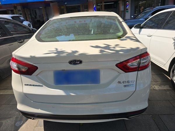 Ford Mondeo 2013, 186000 км, за 6663 USD