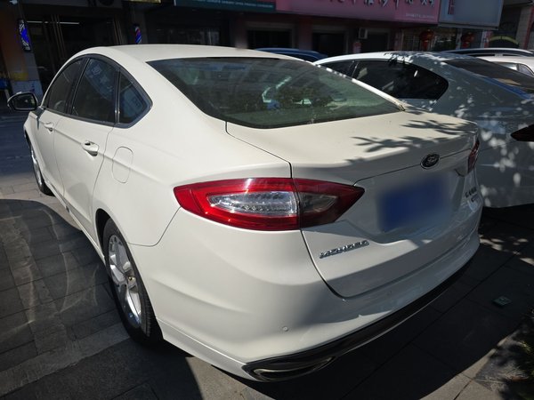Ford Mondeo 2013, 186000 км, за 6663 USD