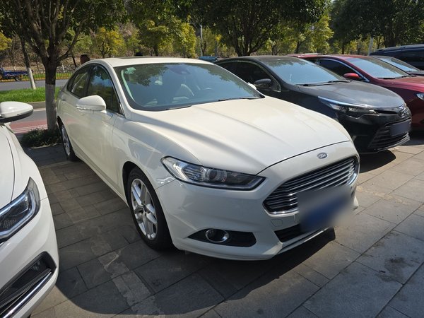 Ford Mondeo 2013, 186000 км, за 6663 USD