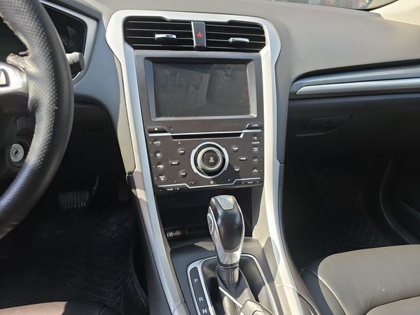 Ford Mondeo 2013, 186000 км, за 6663 USD - фото 16