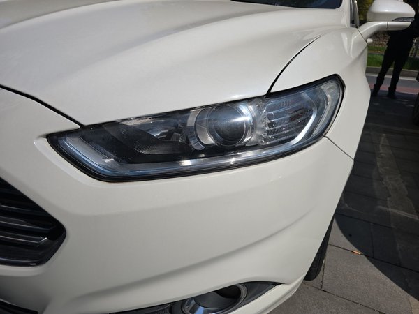 Ford Mondeo 2013, 186000 км, за 6663 USD - фото 9