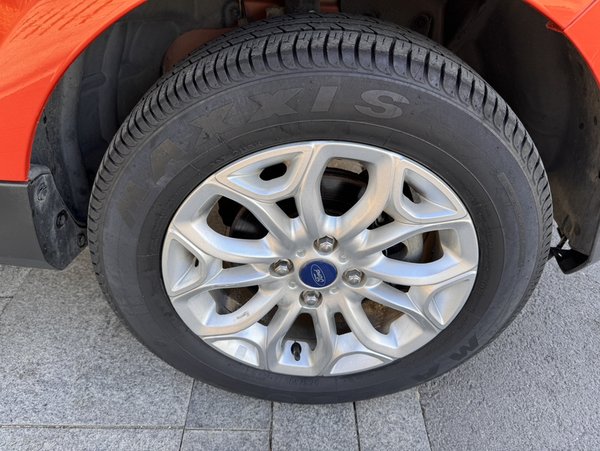 Ford EcoSport 2013, 54900 км, за 4674 USD