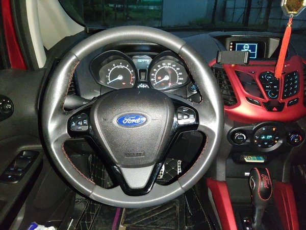 Ford EcoSport 2016, 136800 км, за 3324 USD - фото 11