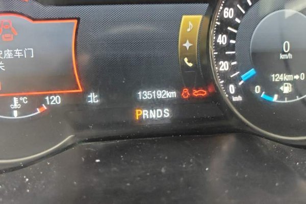 Ford Edge 2015, 135200 км, за 13771 USD - фото 10