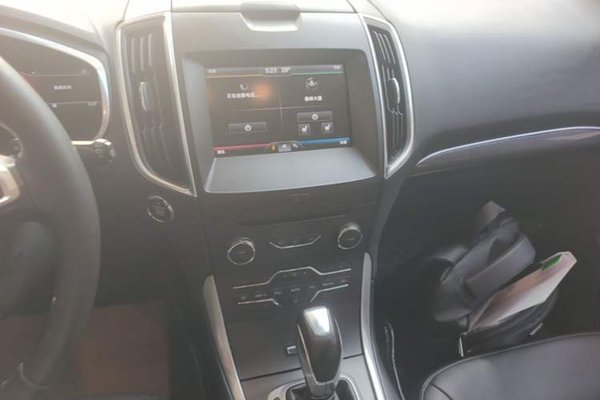 Ford Edge 2015, 84900 км, за 10764 USD - фото 17