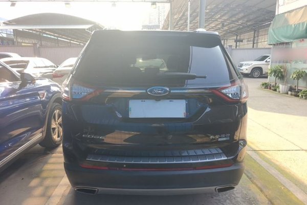 Ford Edge 2015, 84900 км, за 10764 USD - фото 7
