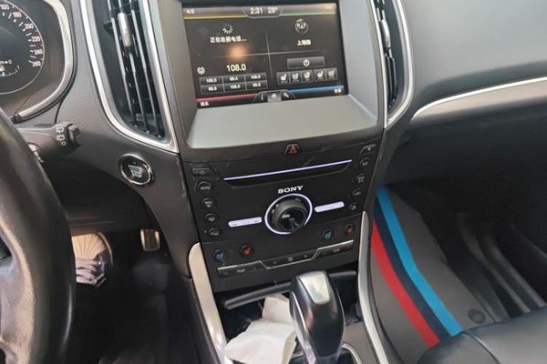 Ford Edge 2015, 77900 км, за 9833 USD - фото 10