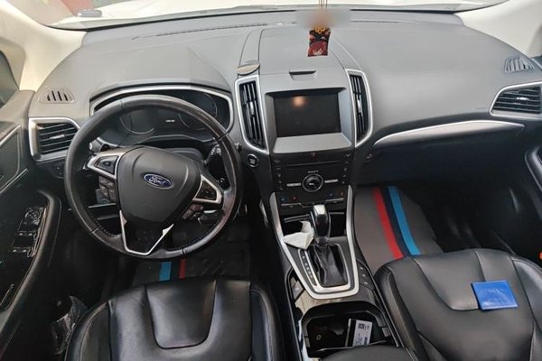 Ford Edge 2015, 77900 км, за 9833 USD - фото 6