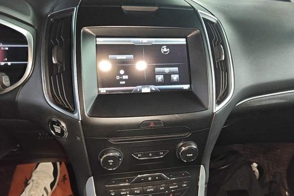 Ford Edge 2015, 83300 км, за 9171 USD - фото 15