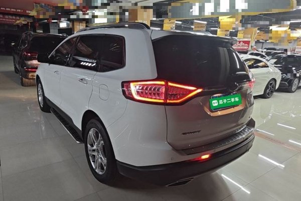 Ford Edge 2015, 83300 км, за 9171 USD