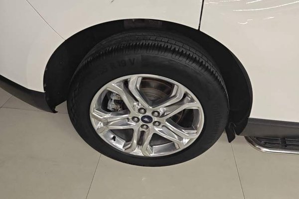 Ford Edge 2015, 83300 км, за 9171 USD - фото 11