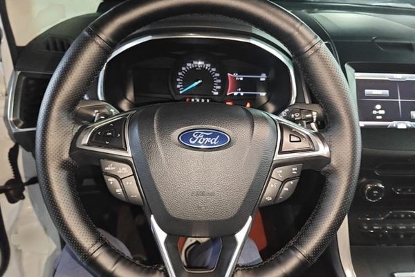 Ford Edge 2015, 83300 км, за 9171 USD - фото 13
