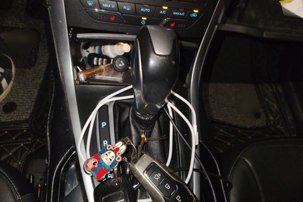 Ford Edge 2016, 113000 км, за 12293 USD - фото 13