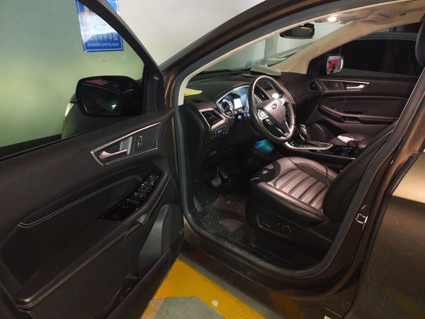 Ford Edge 2016, 39300 км, за 9441 USD - фото 17