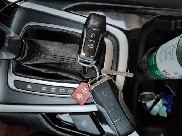 Ford Edge 2016, 150000 км, за 8374 USD - фото 9