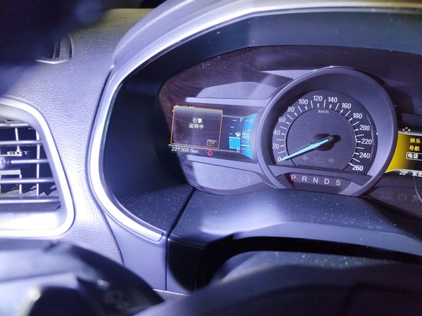 Ford Edge 2016, 221400 км, за 10334 USD