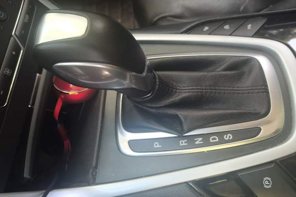 Ford Edge 2016, 53900 км, за 10972 USD - фото 13