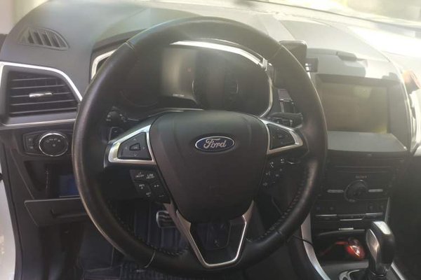 Ford Edge 2016, 53900 км, за 10972 USD - фото 9